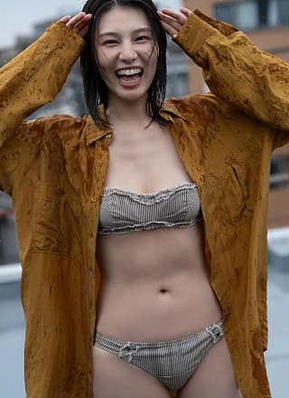 Iori Sagara 相楽伊织, 周刊ポストデジタル写真集 「彼女は美バスト」 Set.01