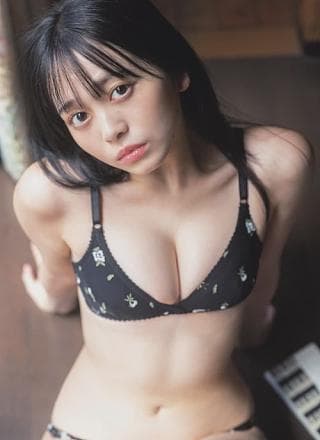 Mai Horai 蓬莱舞, FLASH 2025.10.14 (フラッシュ 2025年10月14日号)