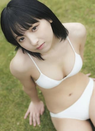 Runa Ichinose 一ノ瀬瑠菜, 周プレ Photo Book 「いちごと春」 Set.01