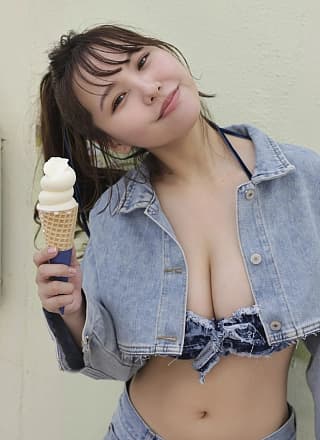 Yuzuha Hongo 本郷柚巴, 写真集 「NEW ME ～prologue～」 Set.02