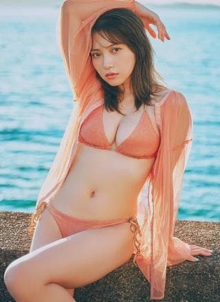 Nashiko Momotsuki 桃月なしこ, Young Magazine 2025 No.47 (ヤングマガジン 2025年47号)