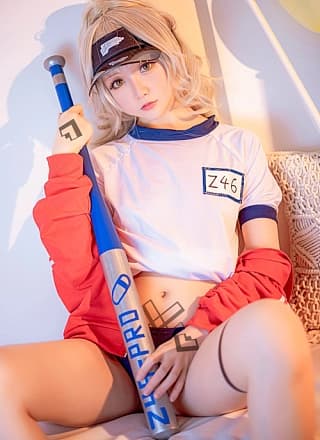 Cosplay 星之迟迟Hoshilily Z46 Azur Lane