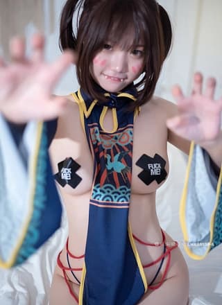 Cosplay KANEKO咔喵 – 碧蓝航线 华甲僵尸