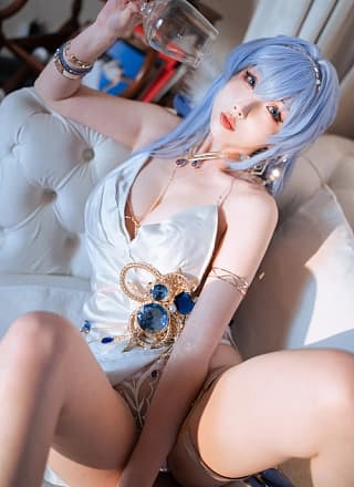 Cosplay Rioko凉凉子 海伦礼服
