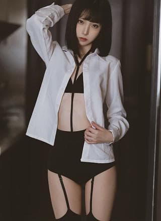 Cosplay 许岚LAN – 醉酒OL