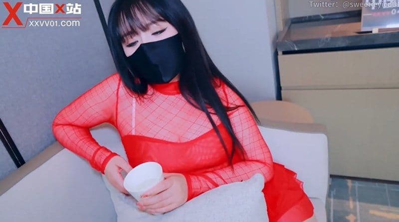 推特网红大奶美女亦可姐姐 女朋友的姐姐是AV女优_亲身示范淫穴可以内射_骑乘在肉棒上龟头都顶到了里面_浓精挂住小嫩穴