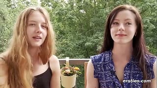 金发骚货女同跟女友忘情做爱