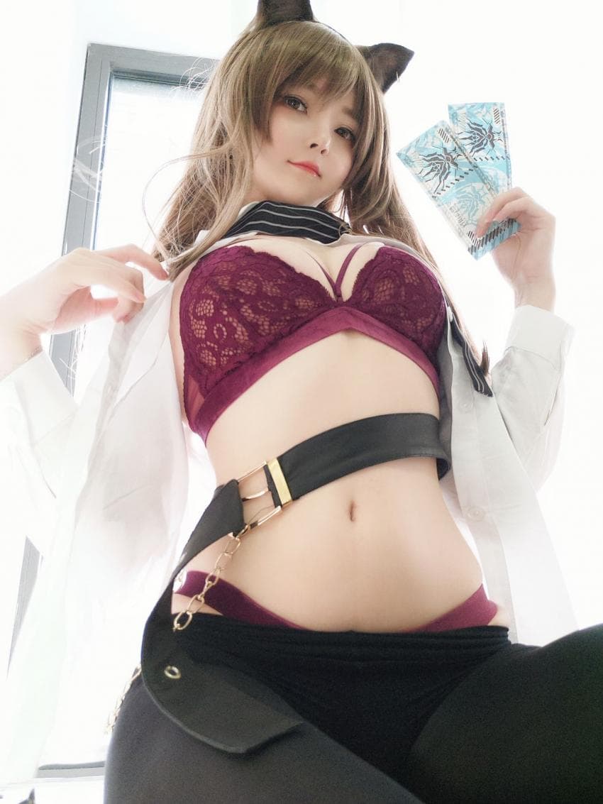 明日方舟一小央泽
