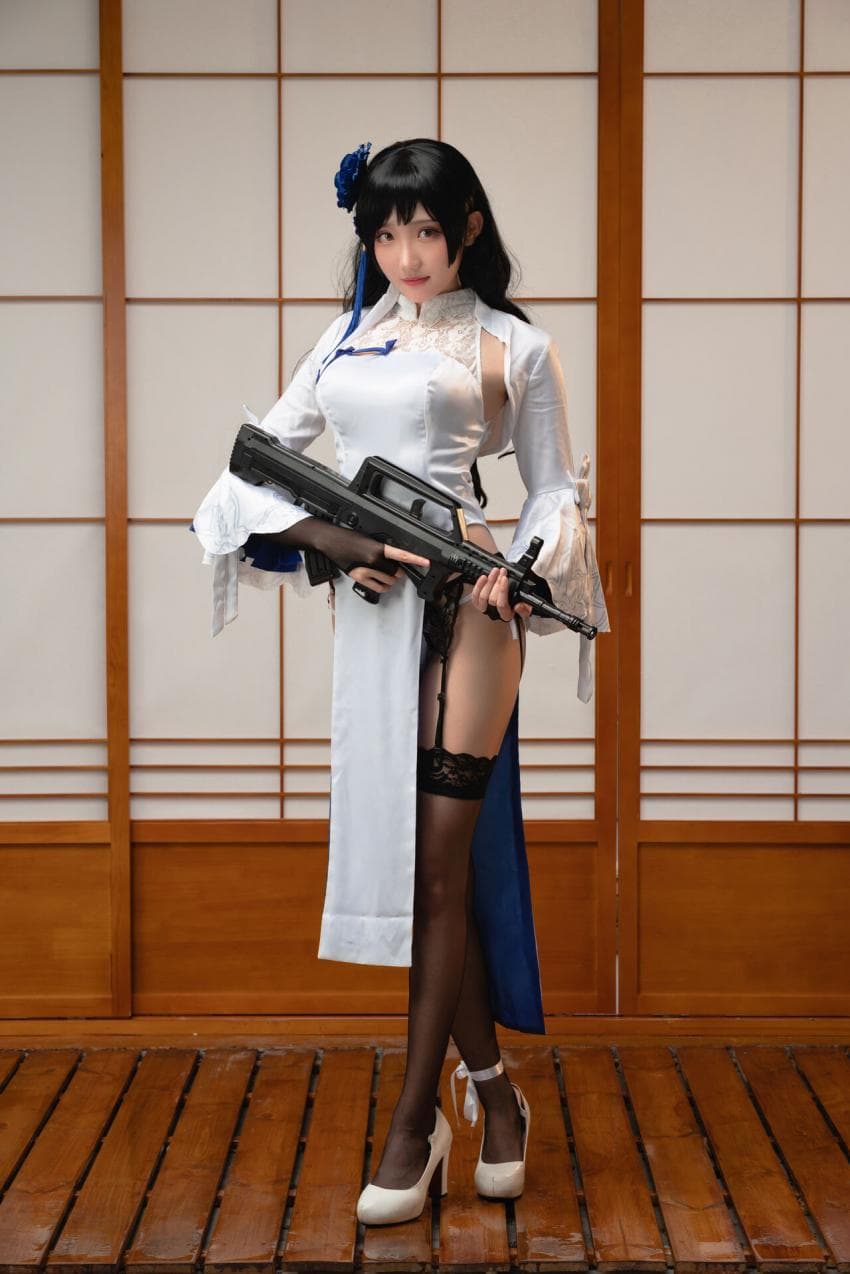瓜希酱 - Type 95 Jade Noisette Rose (少女前线)