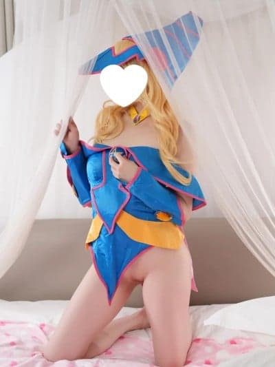 少女映画 cosplay Dark Magician – Yu-Gi-Oh