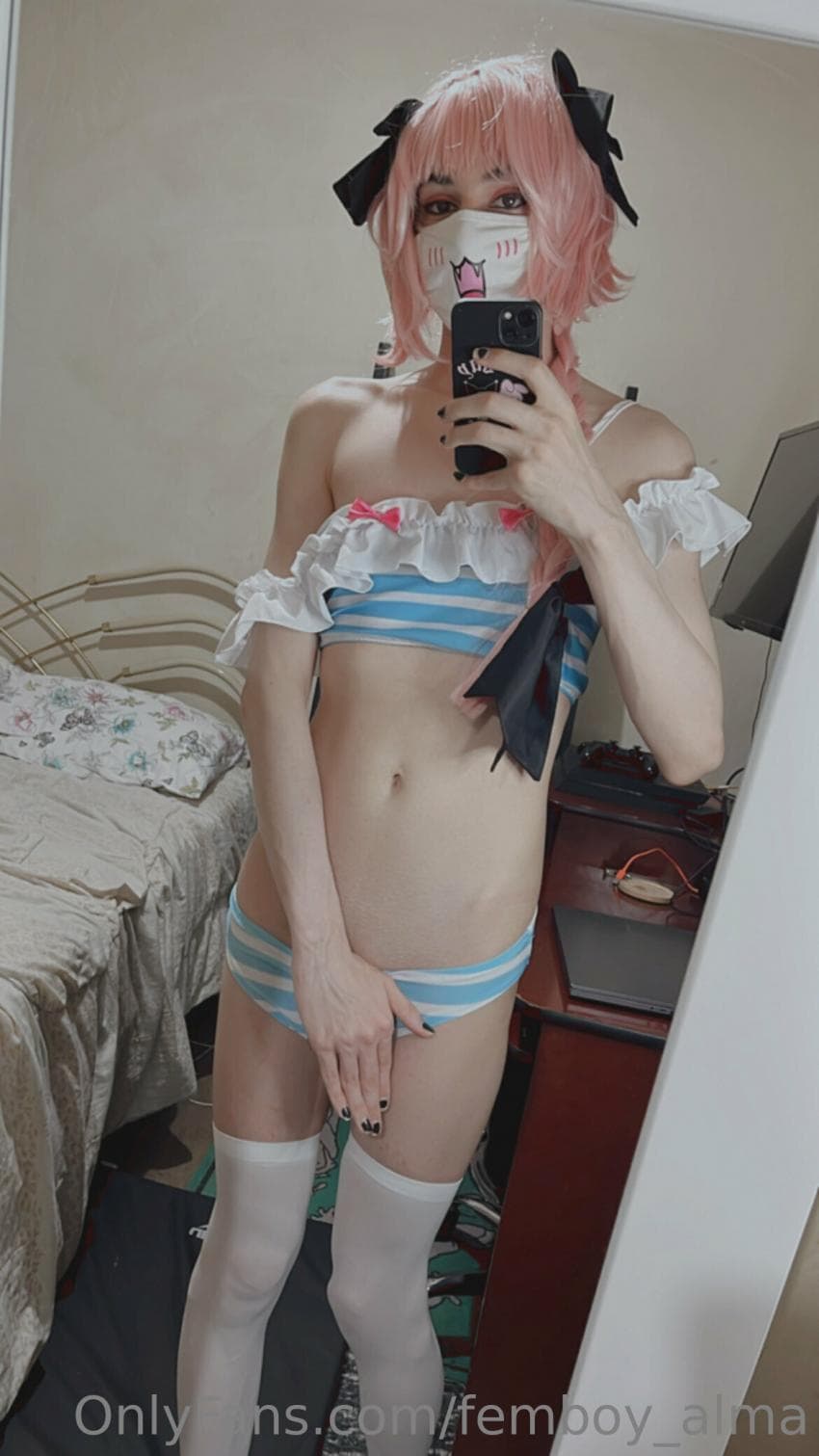 Alma - Astolfo bikini (1)