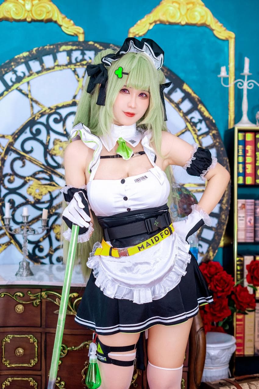 [Pyoncos (ピオン)] 女仆 (1)