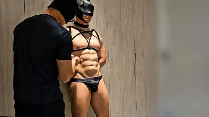 乳首电击调教⚡