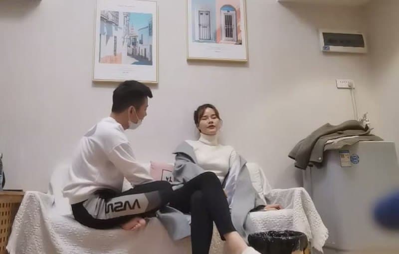 杏吧猴子  - 网约微胖学生妹，长相清纯，自带女仆装，夹子音叫起来让人欲罢不能