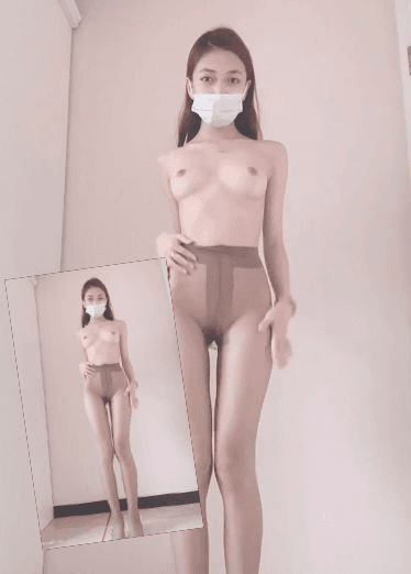 灰丝裸半身辣舞