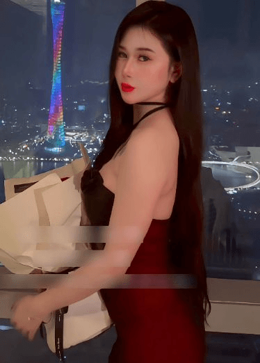 【给大家做一个wink吧，不怕王源起诉吗？这么骚的老婆在哪找啊】主动要求老公去有监控的地方玩露出