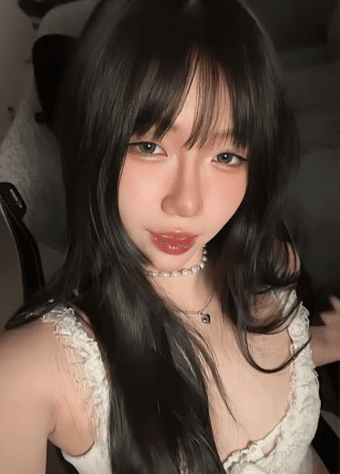 【这才是纯欲天花板女神！第二弹】每一次插入都能听到很多水声！一脸清纯反差的样子，还是你喜欢的女神吗