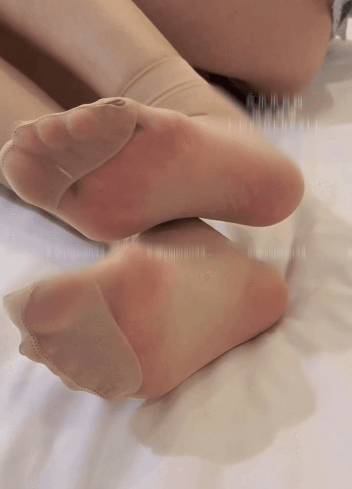 《夜下名媛2》和服交际花_穿上和服跪地口