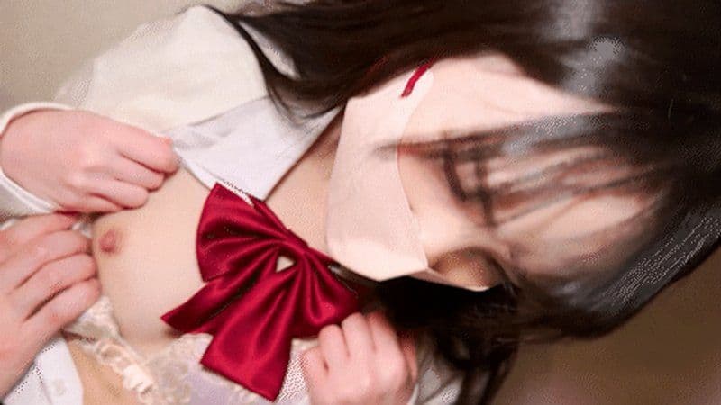身高138cm 经验0人 有名艺人身兼多职。无法掩饰困惑，第一次看到的成人鸡巴。在禁则级的小小身体上，以过去最高金额实现的冲击性大量中出 FC2-PPV-4798037