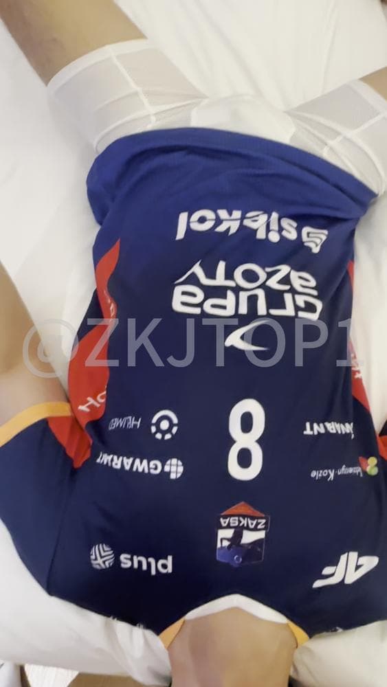 zkjtop1_才操了20多分钟就被弟弟给夹射了