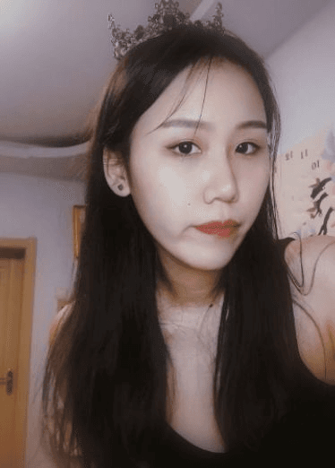 90后长腿小姐姐吃男友鸡巴泄密