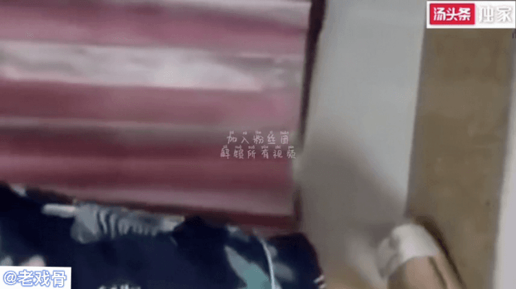 (真实乱伦)畜牲姐夫借口拿丈母娘衣服！抱操小姨子！拼命挣扎