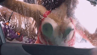 淫荡美乳女神：性感巨乳的极致诱惑