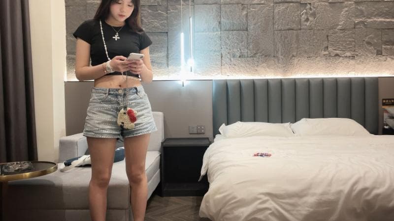 杏吧洪七9 - 网上约的妹子，逼嫩水多猛操她的小穴