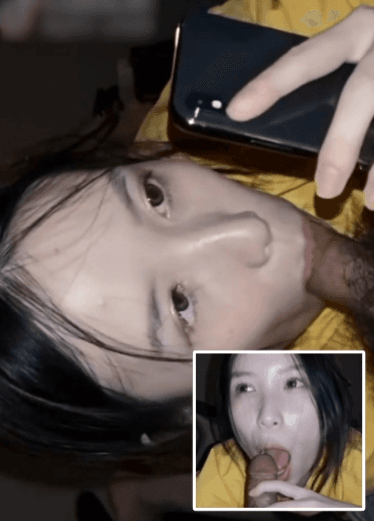 边和她妈妈打电话边帮我口