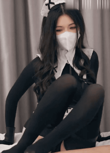 狐不妖～极品黑丝女仆，给主人鸡巴解压