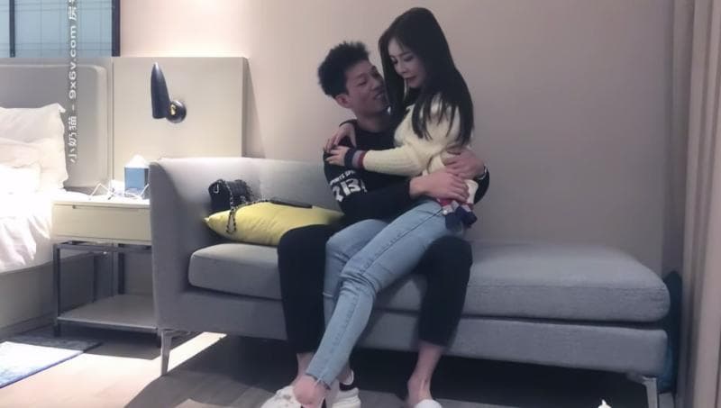 【太子探花】气质端庄很温婉，纹身有点小反差