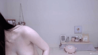 韩国完美童颜巨乳 直播完粉嫩嫩逼