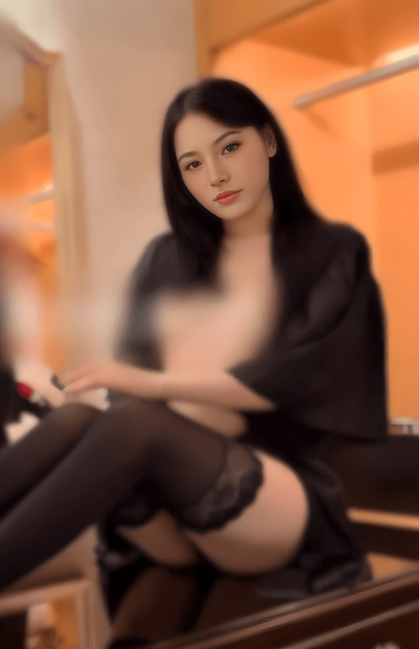 极品黑丝好身材,被艹时好骚