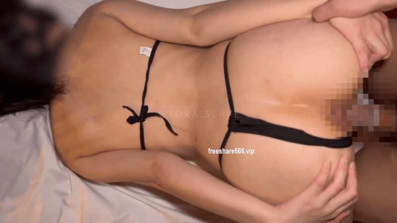 高挑受虐女×勐烈抽打×深喉×自慰器性交