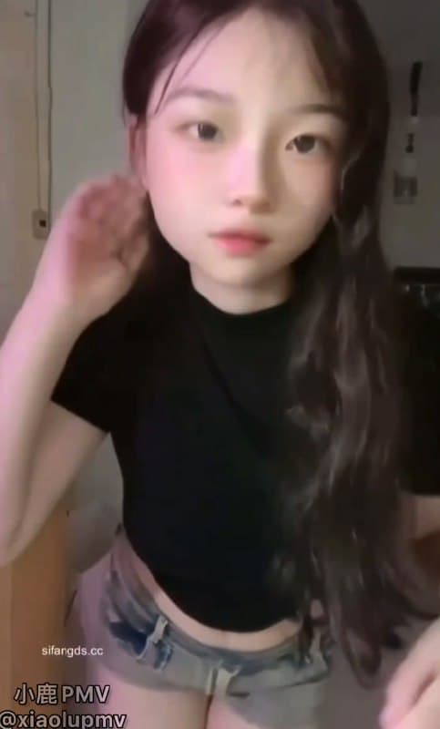 这个博主名字叫牛油果，说真的 这一款实在是太可爱了，特别是那对QQ弹弹的奈子，让人心动，视频合集6