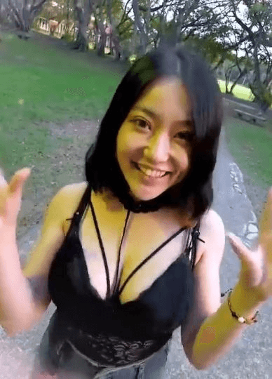 小哥哥艾理实测女生都爱打野战!原来在这也可以?