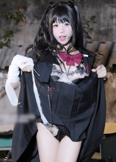 无限观看小恶魔系美少女扭腰