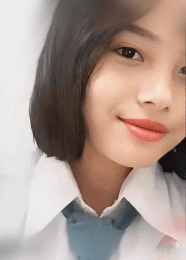 学生制服反差婊奶头都被吸肿了