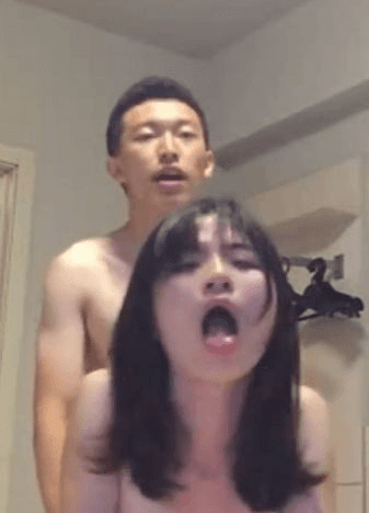 约泡达人与炮友的性爱实录流出