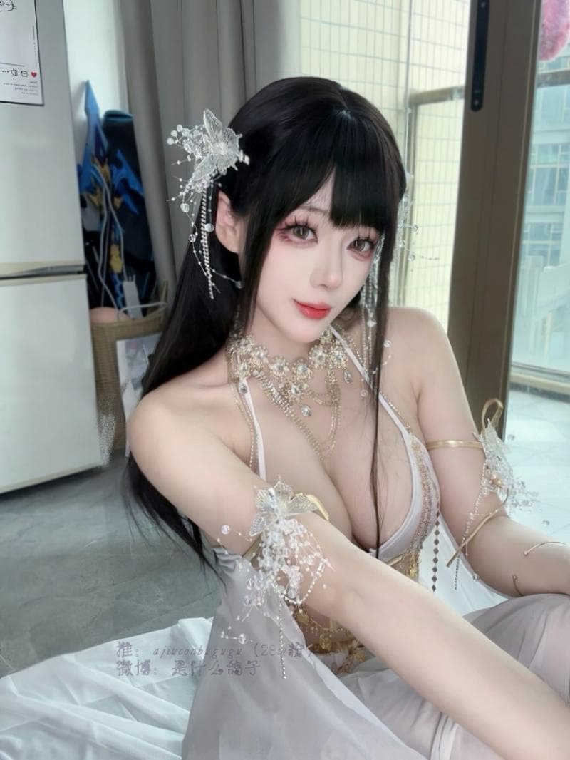九言 舞娘