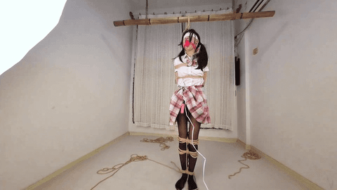 【尤美加奈】奈奈酱《大口球极限驷马强制GC》在极限驷马和绑上股绳的状态下，把两个蛋和[X_X]开到最大档极限震动G