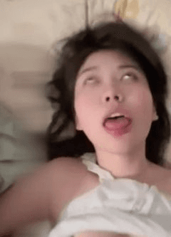 被主人操高潮了面红耳赤翻白眼好爽啊主人主人啊好爽