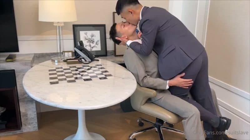 Suitslave 超欲的西装fuck 拍的很有感觉