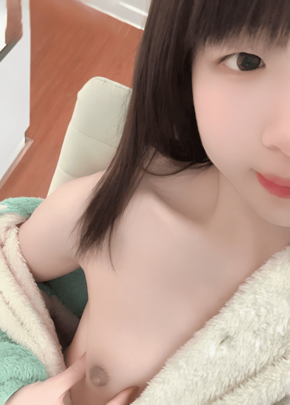 像个小女孩般的男孩子