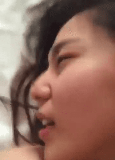淫荡的表情实在受不了