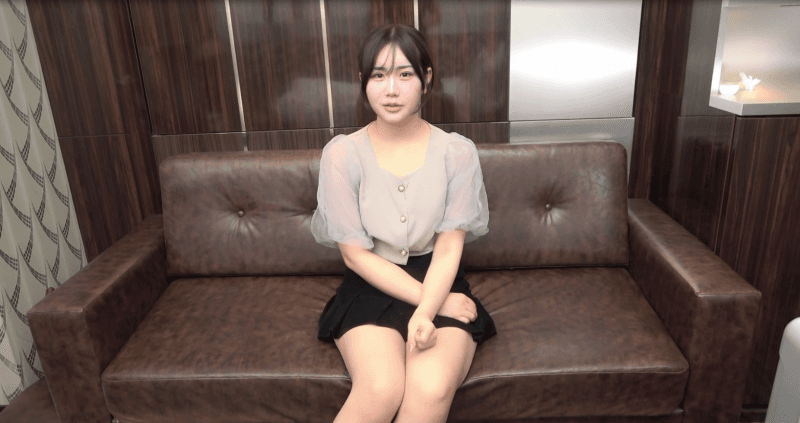 【初拍】为了安慰自己、害羞的美乳。人生第二根肉棒初次中出体验。(下) FC2-PPV-4519169