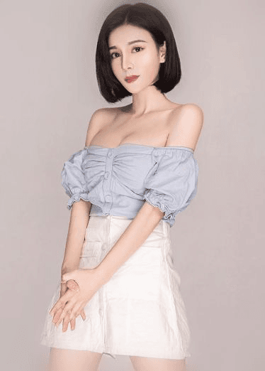 网红脸模特素颜被操泄密