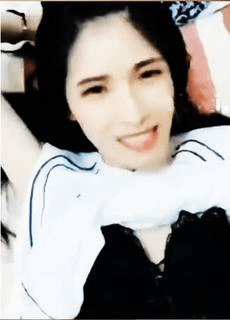 国产swag 苗条美女与闺蜜的男友玩牌勾引他帮闺蜜试下车