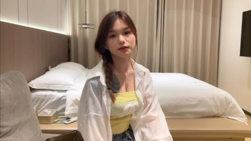 杏吧史莱姆 - 今天约了个e罩杯大胸妹妹，妹妹胸型很好看，摸起来手感很好QQ弹弹，纯天然瘦体大波