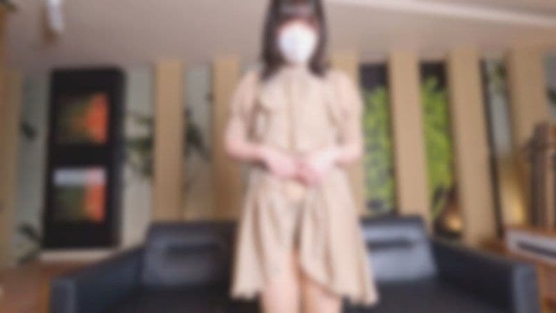 【无码・完全素人】久违的大叔鸡巴太大了！可爱的26岁OL在激烈活塞运动中认真地呻吟！下班后的淫穴非常美味。可以尽情玩弄！ FC2-PPV-4802047